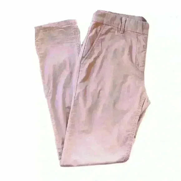 Gap Straight Leg Khakis - Picture 2 of 16